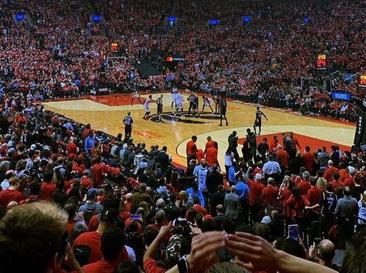 kenapa-lapangan-nba-harus-terbuat-dari-kayu