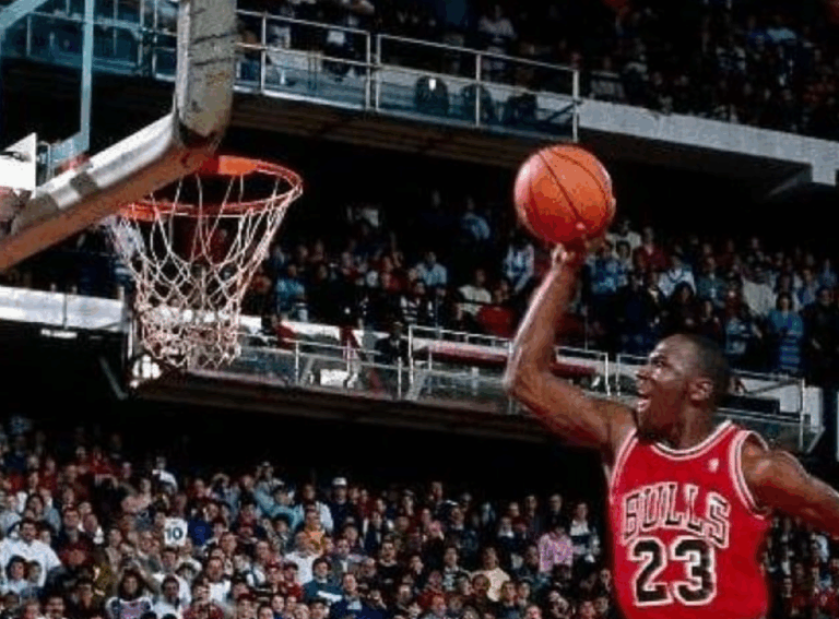 slam-dunk-paling-ikonik-dalam-dunia-basket