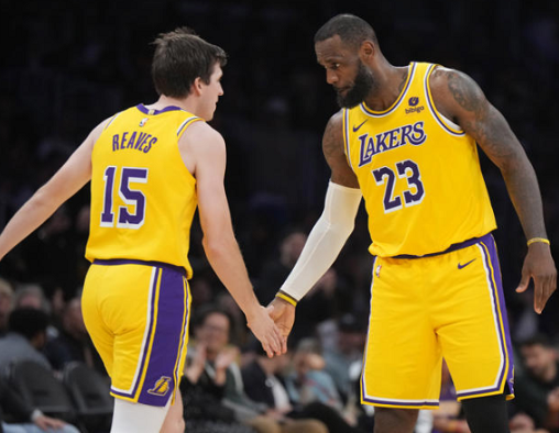lebron-james-puji-perkembangan-pemain-austin-reaves