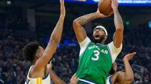 anthony-davis-alami-cedera-paha