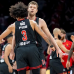 EuroLeague: Olympiacos Hancurkan Virtus 109-77
